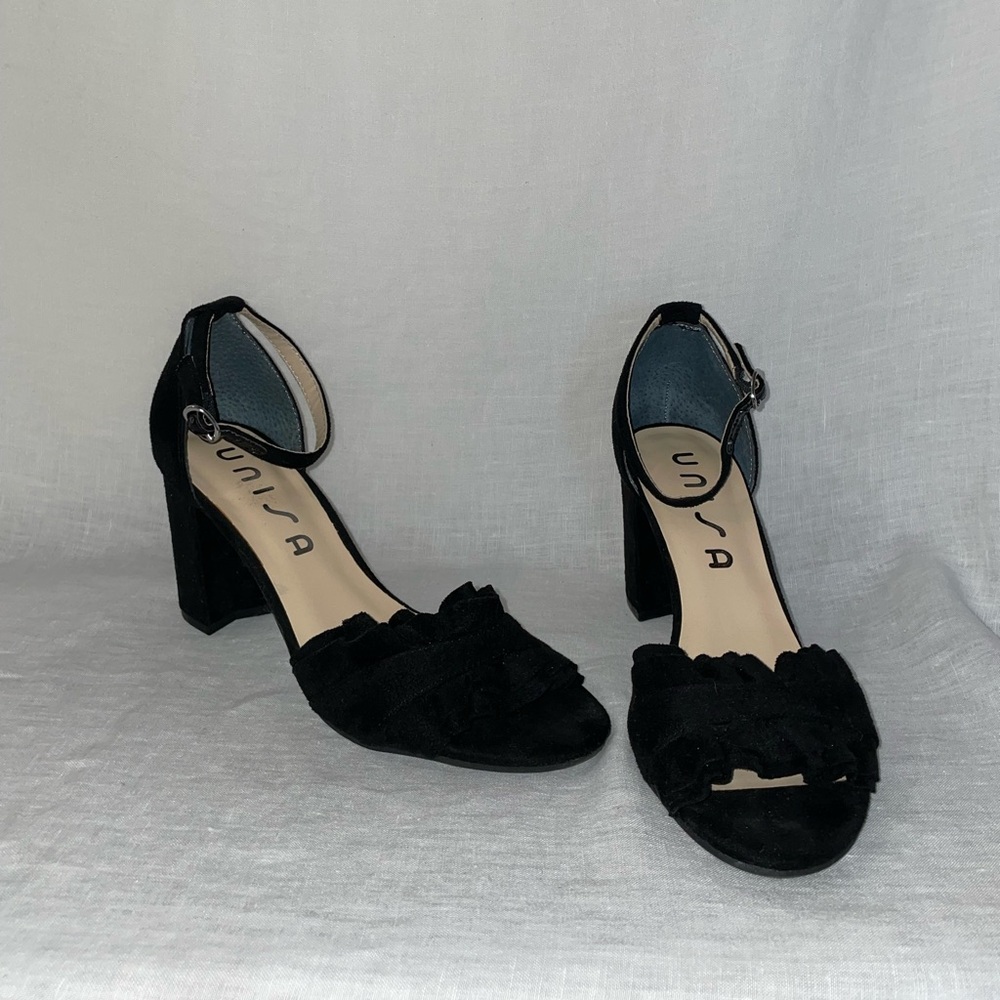 Unisa Black Suede Chunky Heel Sandal